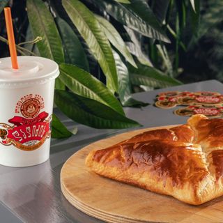 ფენოვანი ლობიანი და ლაღიძის წყალი 0.5 ლ