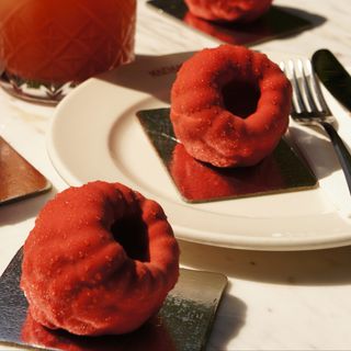 Raspberry & pistachio mousse
