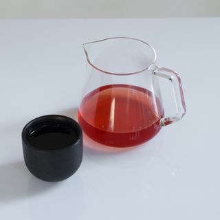 Mango-cranberry tea
