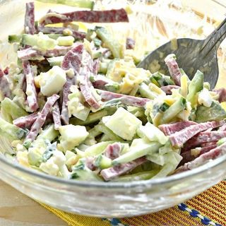Salad with sausage