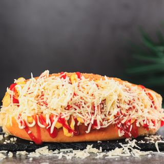 ფრანკფურტერი ყველით/frankfurter with cheese
