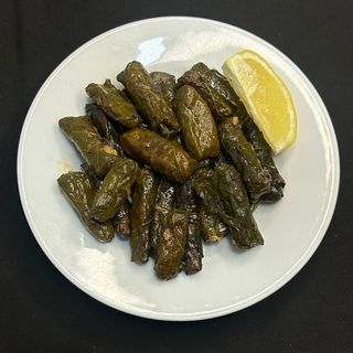 kara lahana sarması