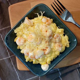 Shrimps Mac and Cheese
