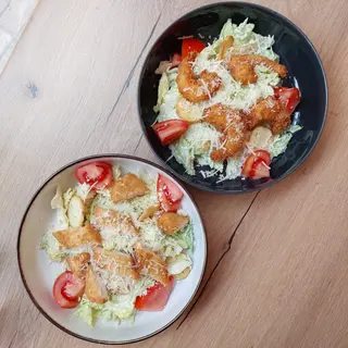 Caesar salad with shrimps