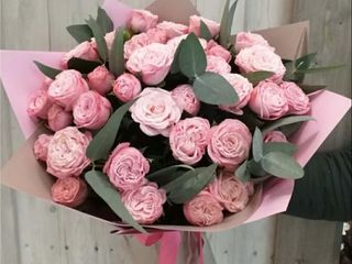 ვარდისფერი ვარდები