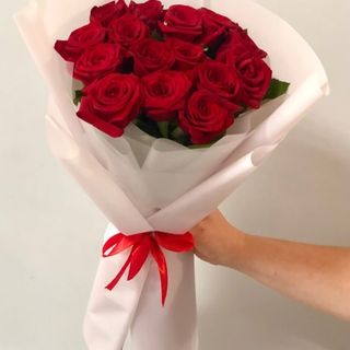 წითელი ვარდები (10ც)