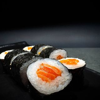 Maki salmon
