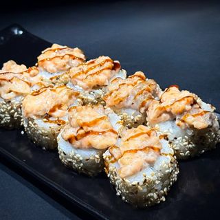Baked salmon roll