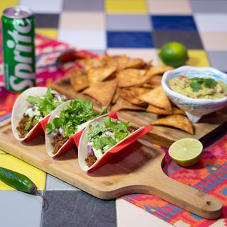 Tacos with Guacamole Chips & 1 Free Drink