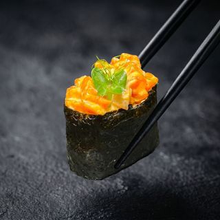 Salmon Gunkan