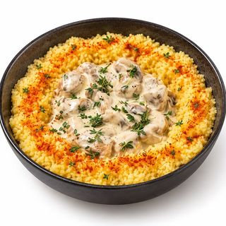 Polenta with chicken & mushroom sauce