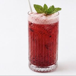 Berry mint fizz