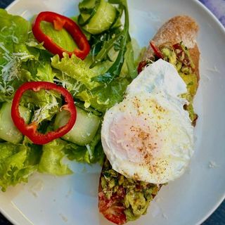 Avocado toast with poached egg