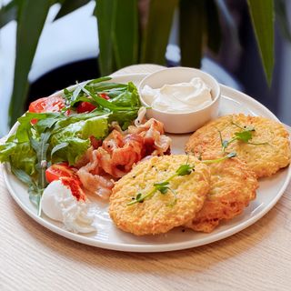 Draniki with egg and bacon