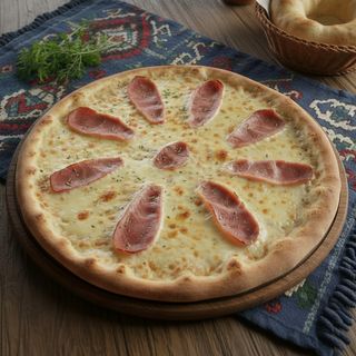 პიცა რაჭული ლორით (დიდი - 40 სმ, 8 ნაჭერი)