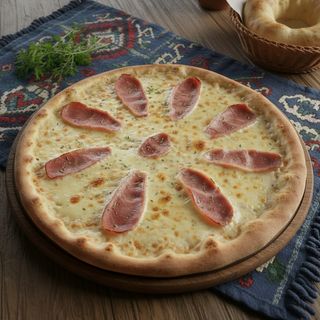 პიცა რაჭული ლორით (საშუალო - 33 სმ, 6 ნაჭერი)