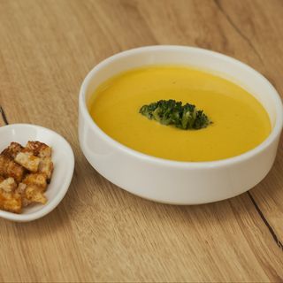 Cheese soup with broccoli / ყველის სუპი ბროკოლით