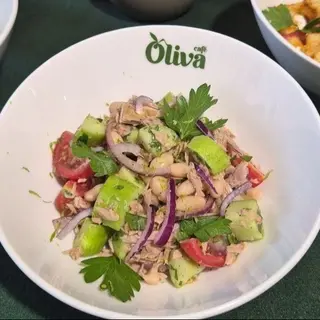 Greek salad with tuna