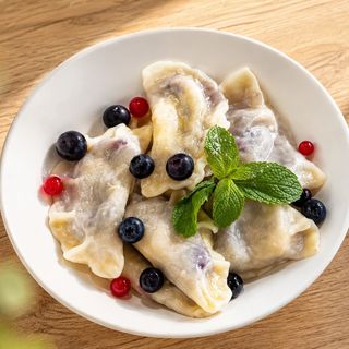 Dumplings with blueberries
