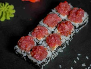 Roll Tuna