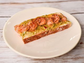 Bruschetta with shrimp