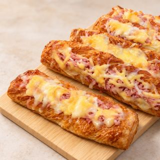 Ham and cheese puff pastry