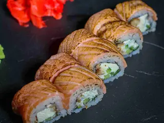Dragon roll