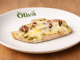 Chiсken with pesto and cheese