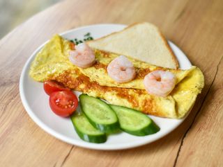 Omelette with shrimps