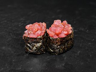 Tuna gunkan