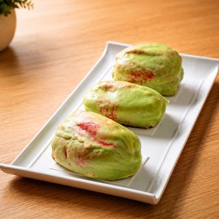 Pistachio dessert