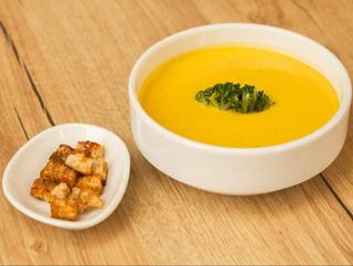 Cheese soup with broccoli