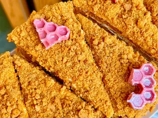 Honey cake