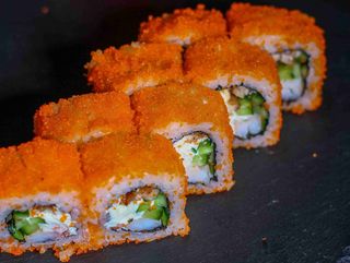 California unagi with shrimps