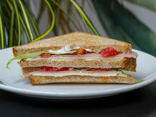 Sandwich with ham and cheese