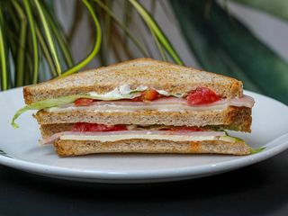 Sandwich with ham and cheese