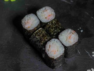 Maki with shrimp