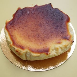 Basque Cheesecake (10 pieces)