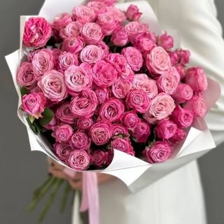 სპრეი ვარდების თაიგული