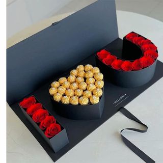 ბოქსი წითელი ვარდებით და როშენის შოკოლადით