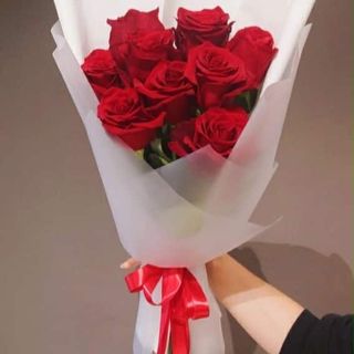 წითელი ვარდების მინი თაიგული(7ც)