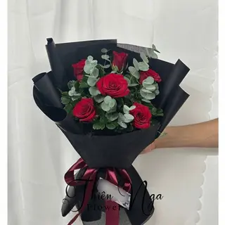 წითელი ვარდები (6 ც)