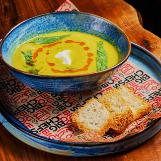 წითელი ოსპისა და ისპანახის წვნიანი