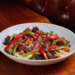 თბილი სტეიკის სალათი