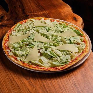 ქათმის ცეზარის პიცა