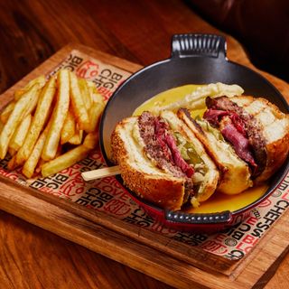 ცხელი ბურგერი