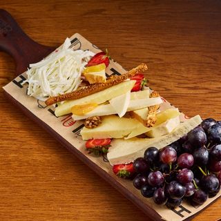 ქართული ყველის დაფა