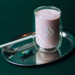 მარწყვის და ვანილის შეიკი