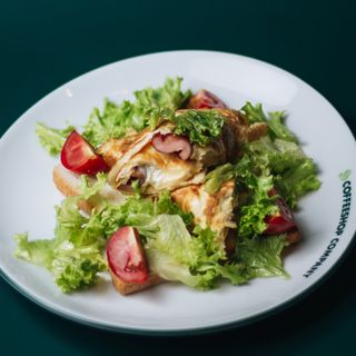 ომლეტი ფრანკფურტერის სოსისით