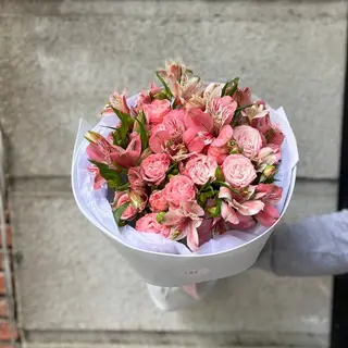 Premium Alstromerias and Spray roses
